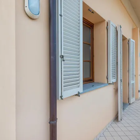 Casa Di Luca Apartment *